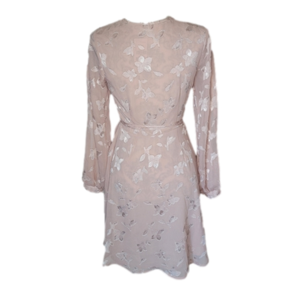 ASTR The Label Champagne Rose wrap mini dress size small - Picture 3 of 16